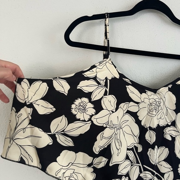 DE Sepreso Woman Black & White Floral Cutout Popover Dress, Size XL - Picture 6 of 12